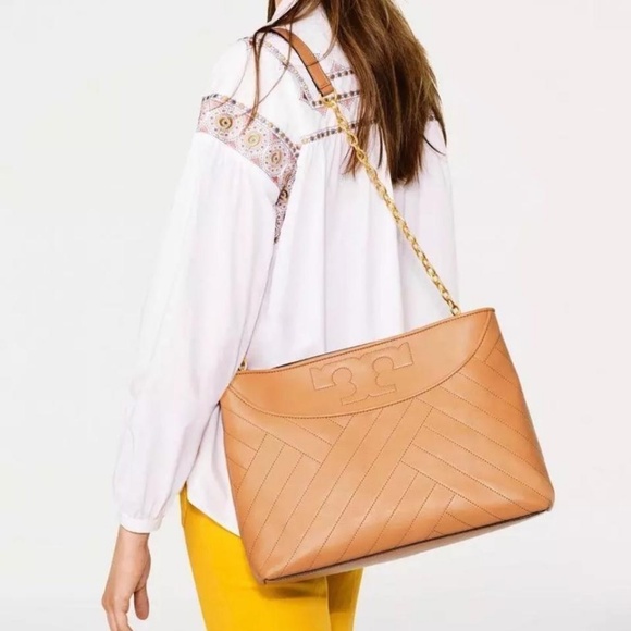 31 medium utility tote